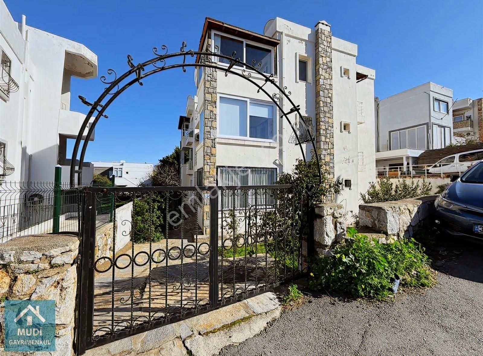 Bodrum Bitez'de Bahçeli 2+1 Depo Tapulu Fırsat Fiyat Daire