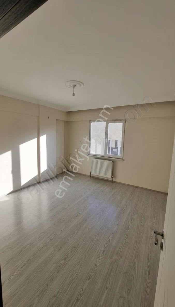 Gemlik Zeytin Hali Civarı Kiralık Yeni Daire - Görsel 3
