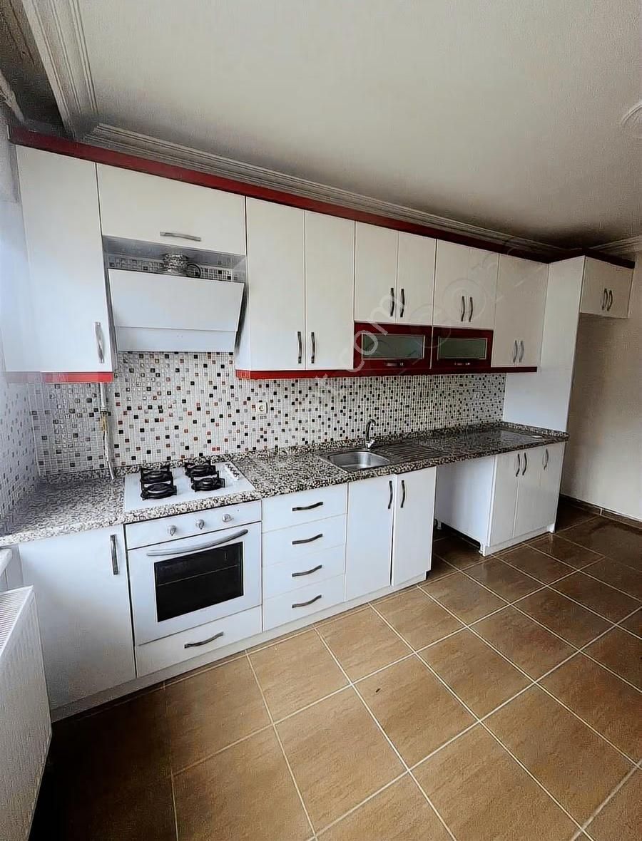 Gemlik Zeytin Hali Civarı Kiralık Yeni Daire - Görsel 9