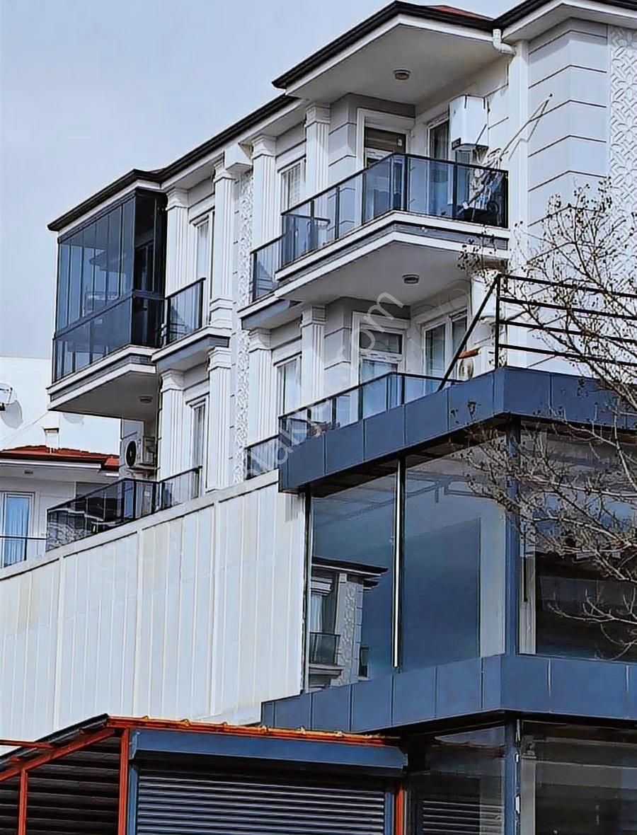 Şafakta Diş Hastanesi Yakınında Havuzlu Sitede Satılık 2+1 Daire - Görsel 17