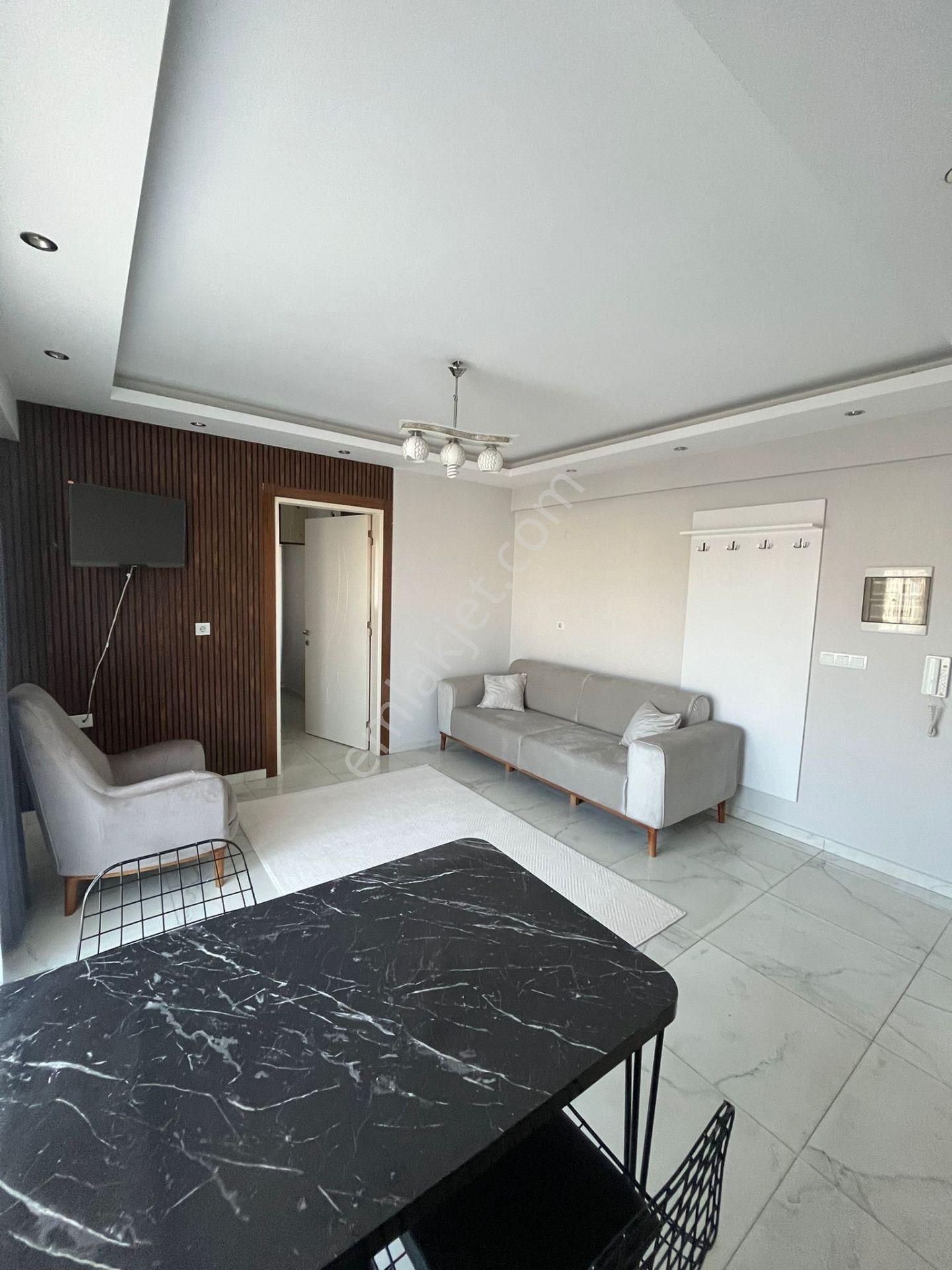 Zeytinköy Mahallesinde Arakat Balkonlu 1+1 Apart A196 - Görsel 3