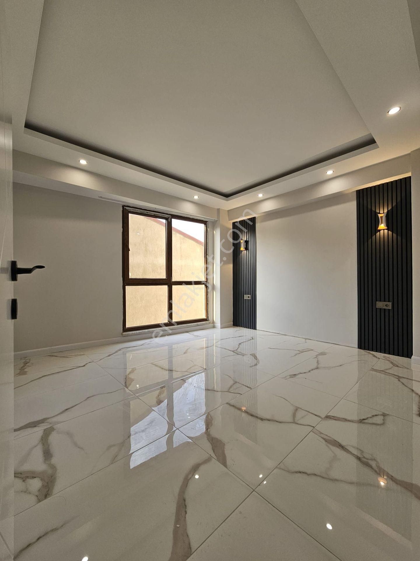 Değirmenönü Mahallesinde 19 Mayıs İlkokulu Mevki Sıfır 2+1 Daire D107