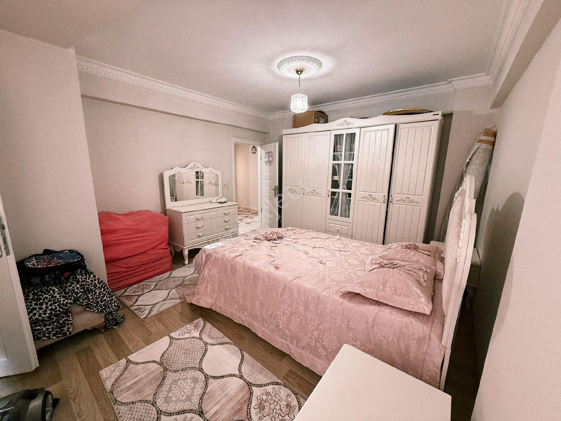 Hicret Emlak'tan Esenler Fatih Mah 3+1 Satılık 135m² Daire - Görsel 6