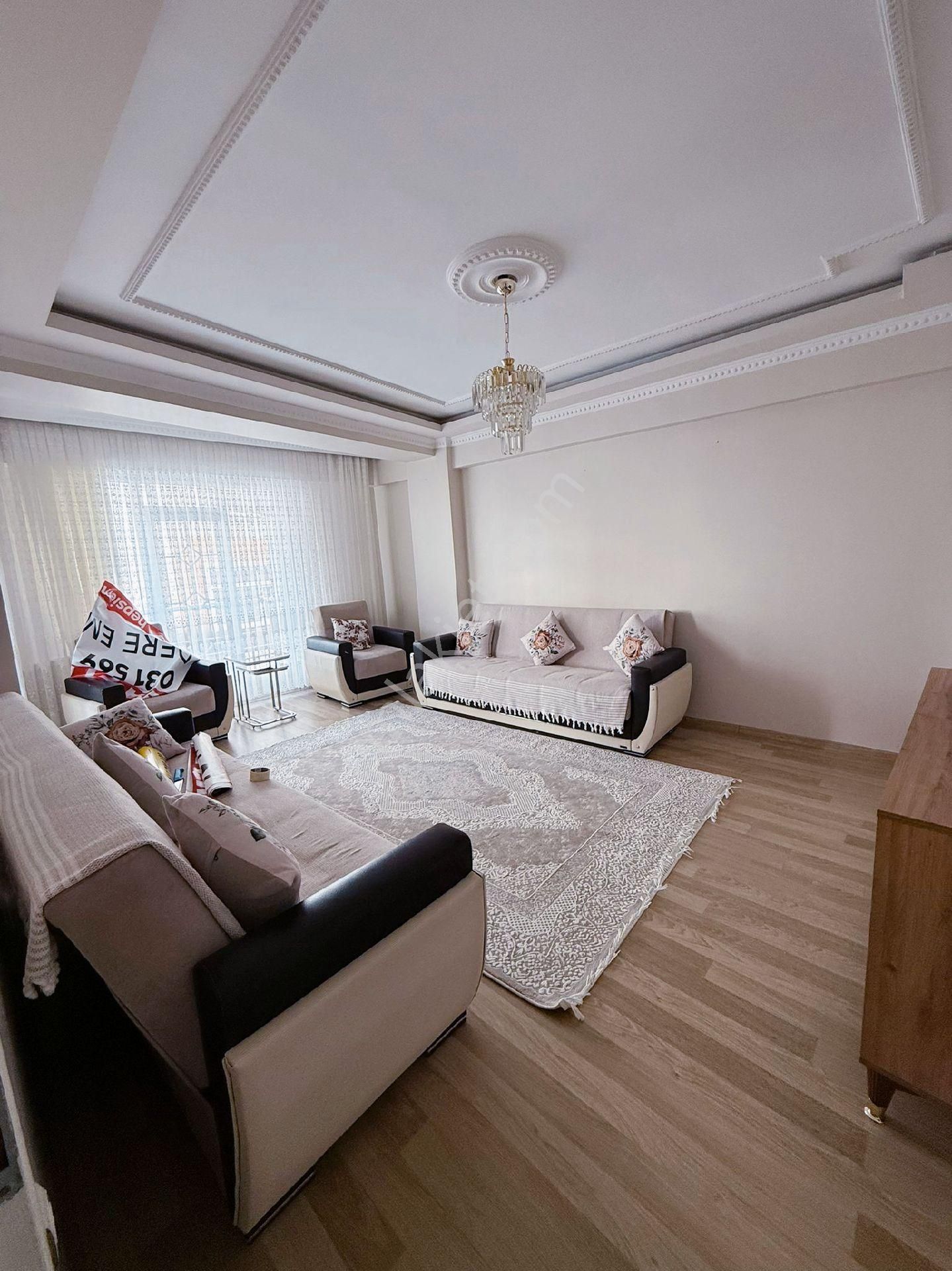 Hicret Emlak'tan Esenler Fatih Mah 3+1 Satılık 135m² Daire - Görsel 2