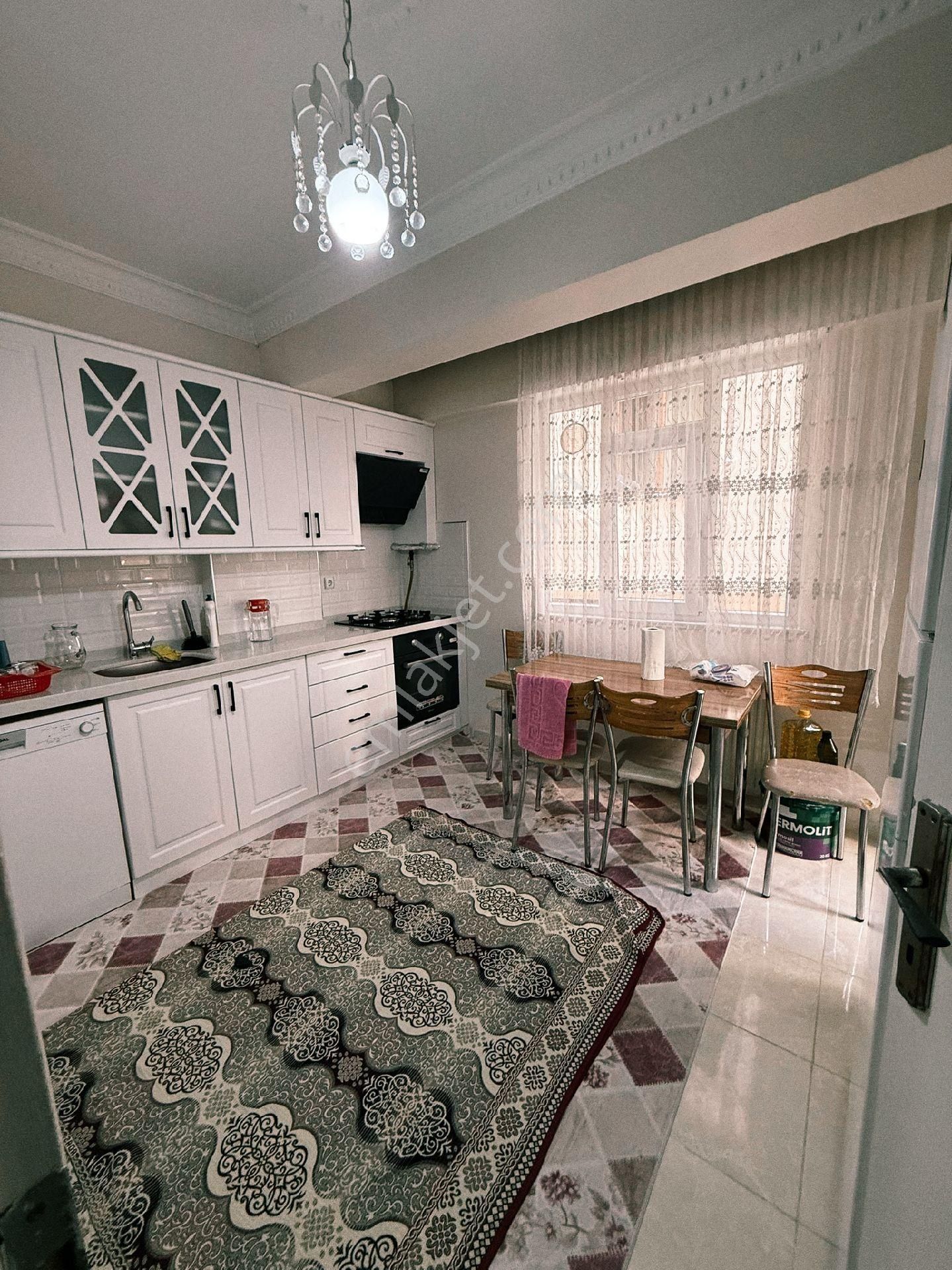 Hicret Emlak'tan Esenler Fatih Mah 3+1 Satılık 135m² Daire - Görsel 11