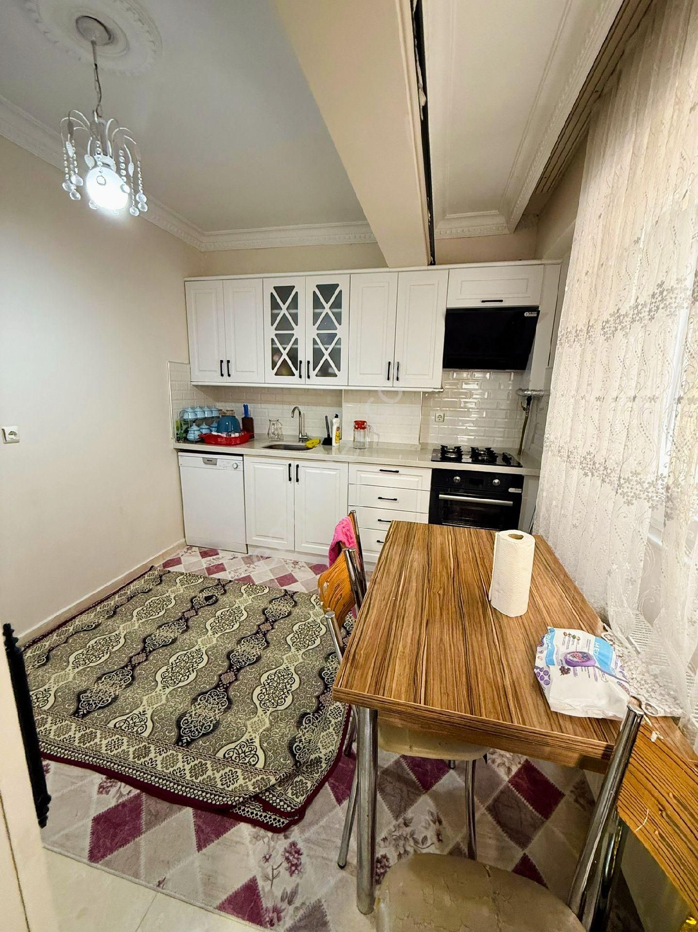 Hicret Emlak'tan Esenler Fatih Mah 3+1 Satılık 135m² Daire - Görsel 14