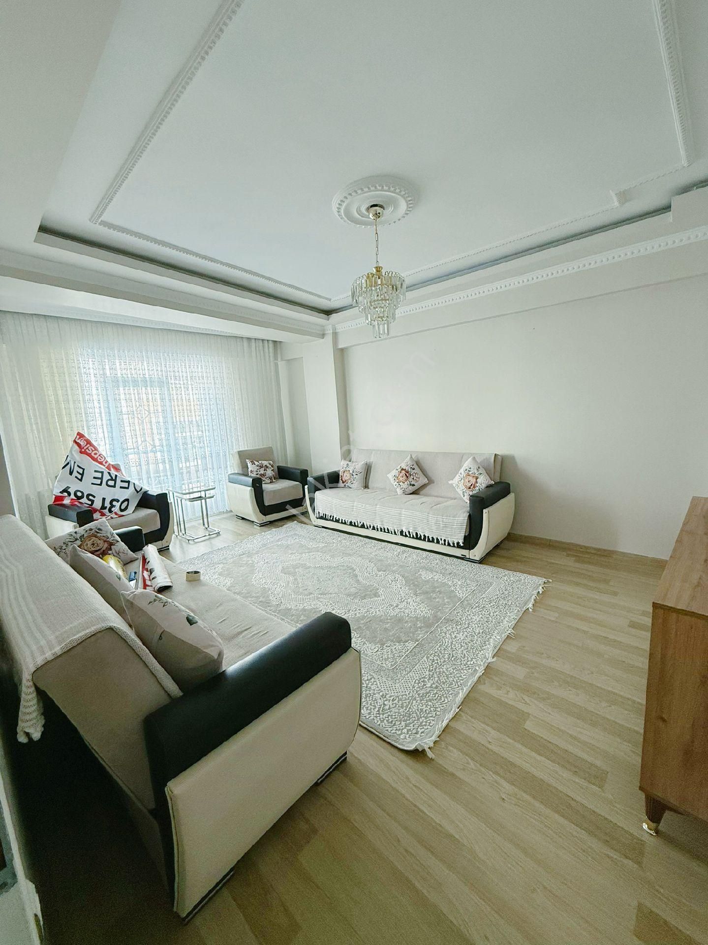 Hicret Emlak'tan Esenler Fatih Mah 3+1 Satılık 135m² Daire - Görsel 3