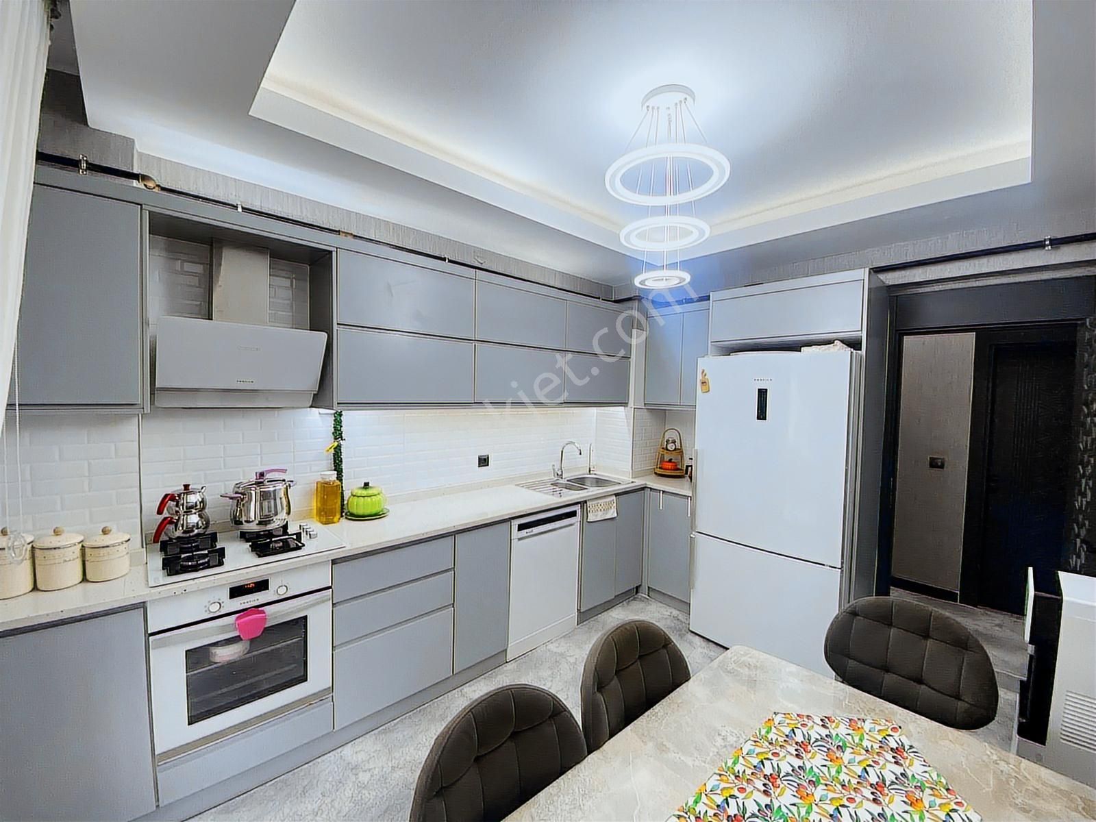 Ayalp Gayrimenkul'den Bölgenin En Lüks 2+1 Satılık Dairesi - Görsel 2