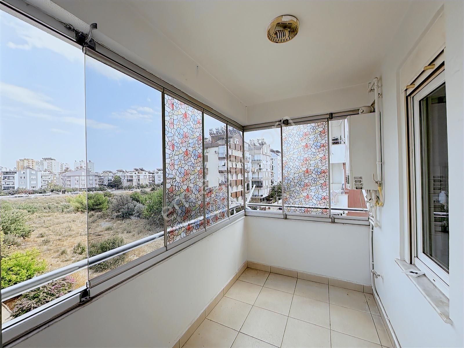 Üniversite Ve Yeni Emniyet Yakını 2+1 Doğalgazlı Klimalı Kiralık - Görsel 3