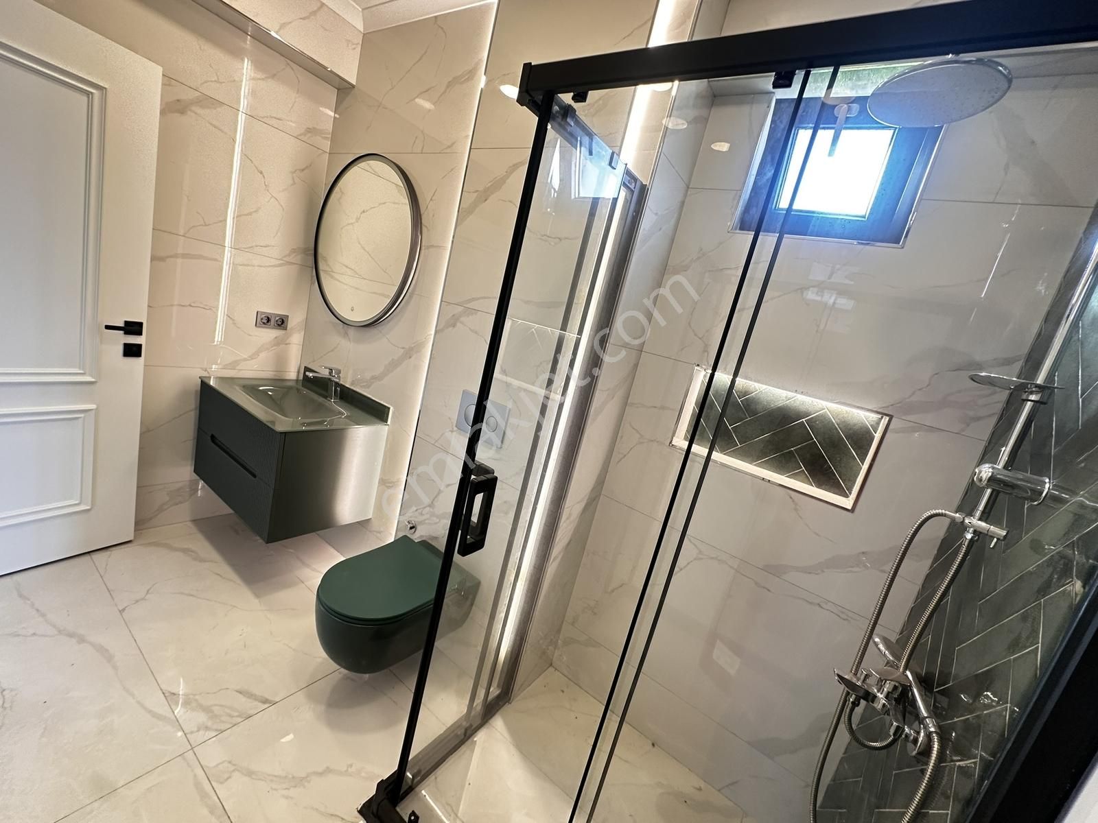 1 Nci Caddeye 100 Metre Şahane Konum Satılık Tam Müstakil Villa - Görsel 27