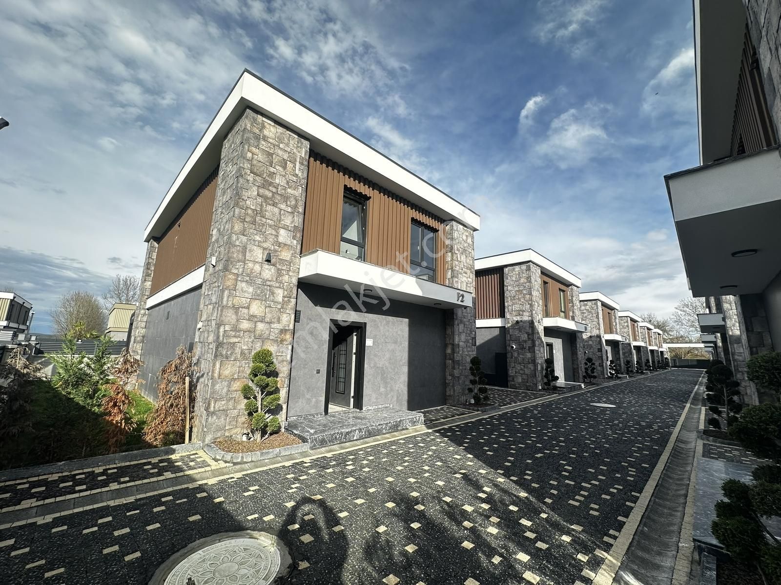 1 Nci Caddeye 100 Metre Şahane Konum Satılık Tam Müstakil Villa - Görsel 9