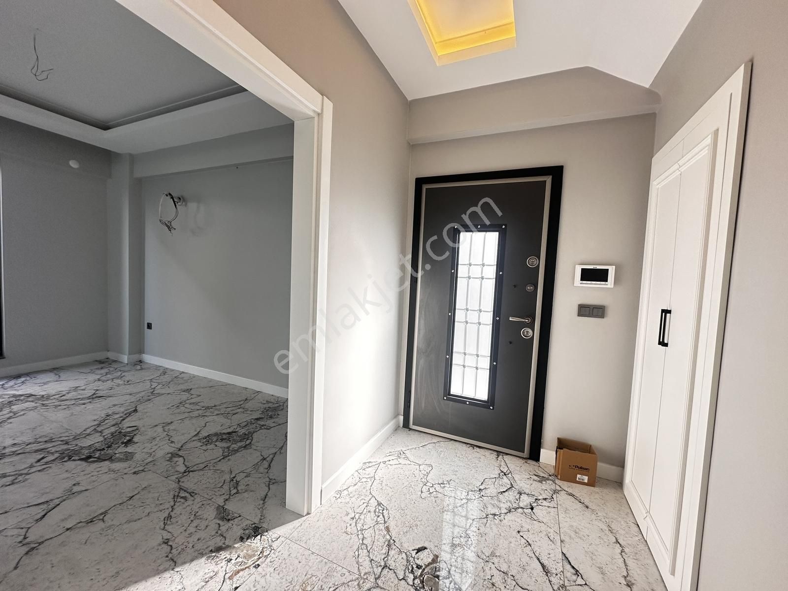 1 Nci Caddeye 100 Metre Şahane Konum Satılık Tam Müstakil Villa - Görsel 10