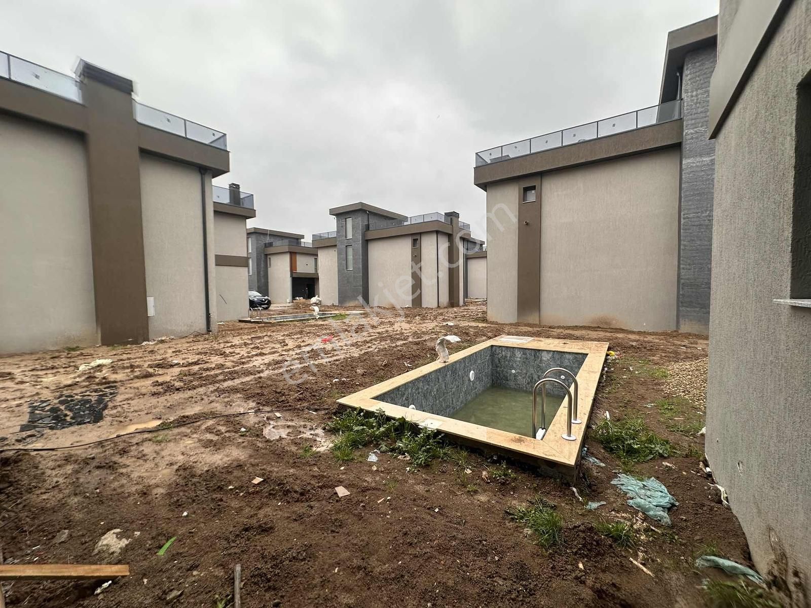 Aralık Mah. Satılık Havzulu Müstakil 4+1 Villa - Görsel 8