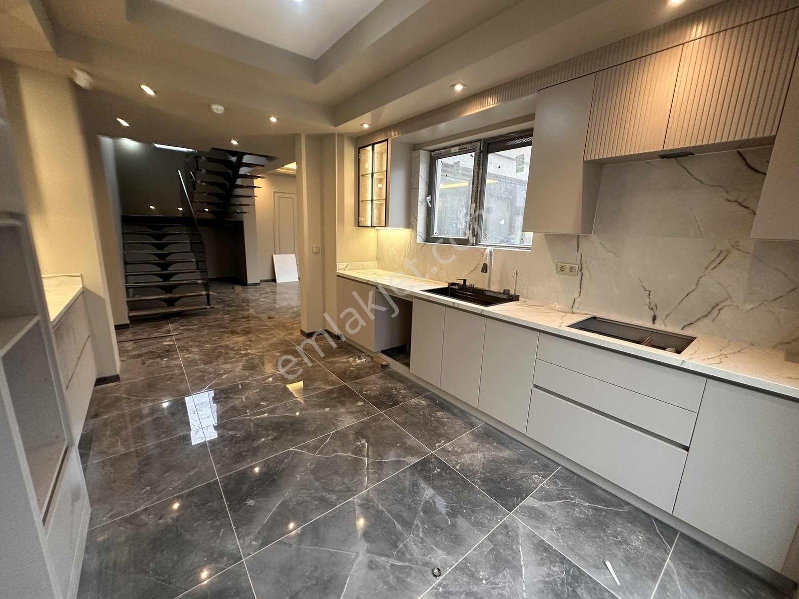 Aralık Mah. Satılık Havzulu Müstakil 4+1 Villa - Görsel 22