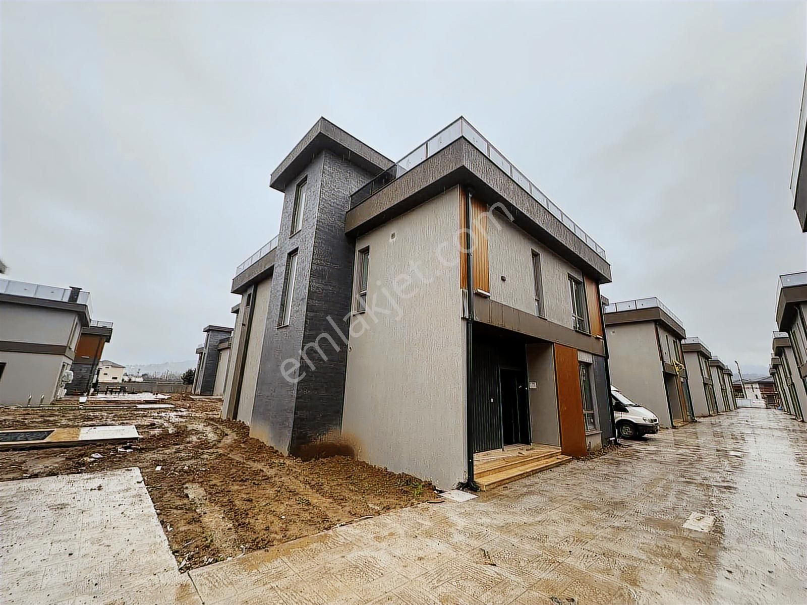 Aralık Mah. Satılık Havzulu Müstakil 4+1 Villa - Görsel 18