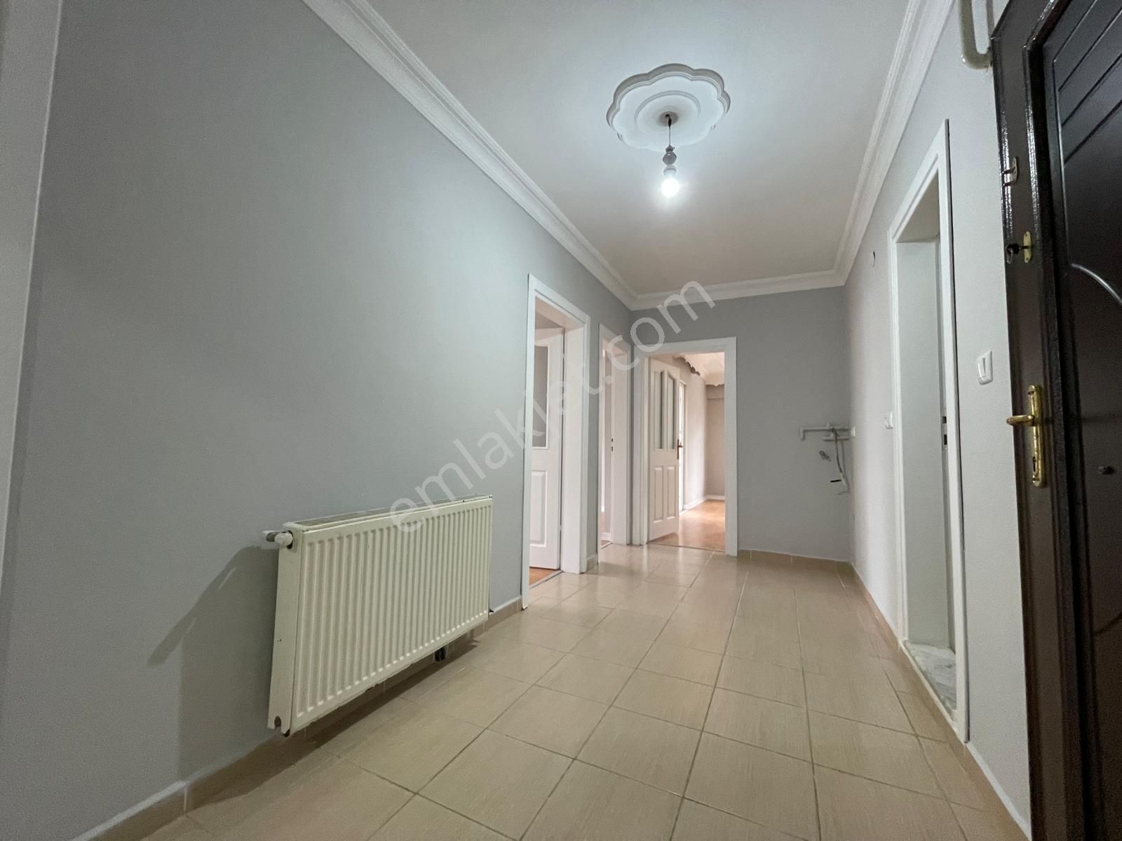 Çarşı Merkezde Açık Cephe Köşe Model Mutfak Ayrı 2+1 Daire - Görsel 7