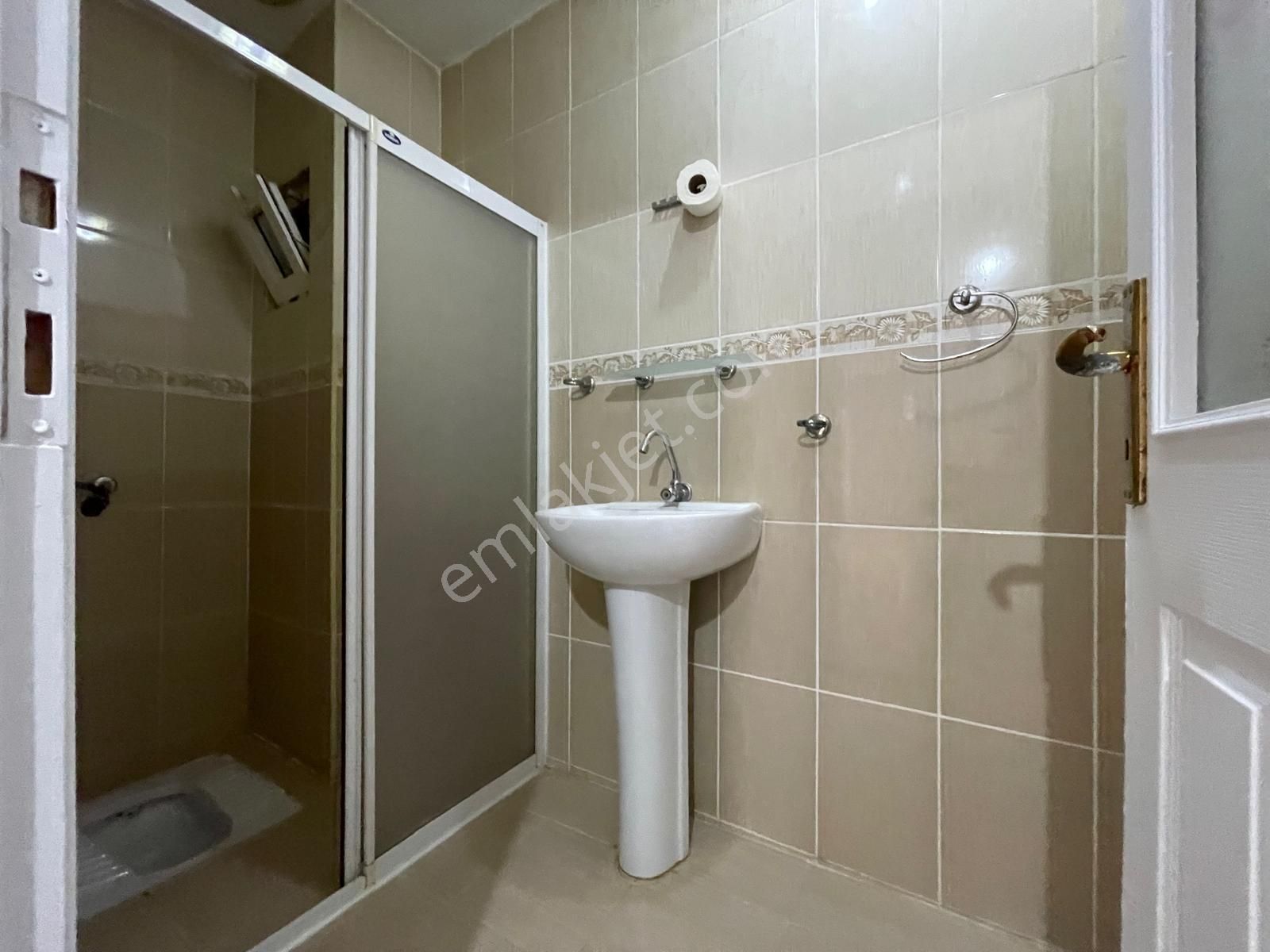 Çarşı Merkezde Açık Cephe Köşe Model Mutfak Ayrı 2+1 Daire - Görsel 25