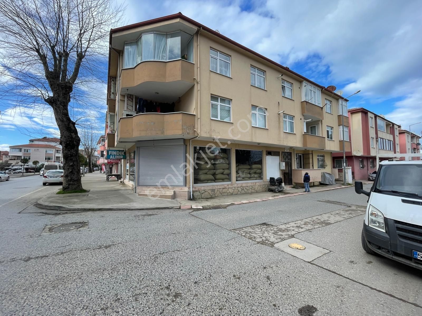 Çarşı Merkezde Açık Cephe Köşe Model Mutfak Ayrı 2+1 Daire - Görsel 30
