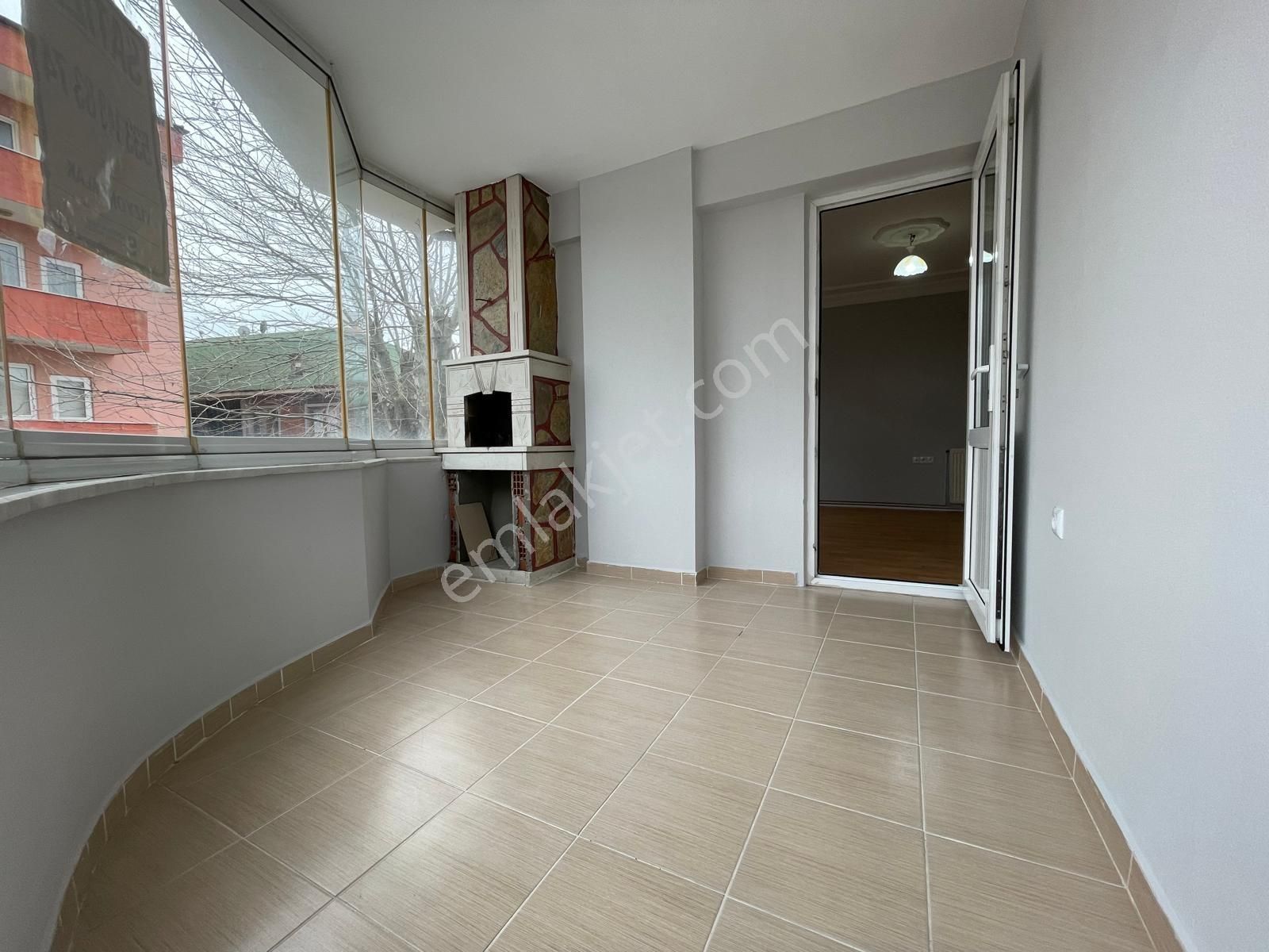 Çarşı Merkezde Açık Cephe Köşe Model Mutfak Ayrı 2+1 Daire - Görsel 8
