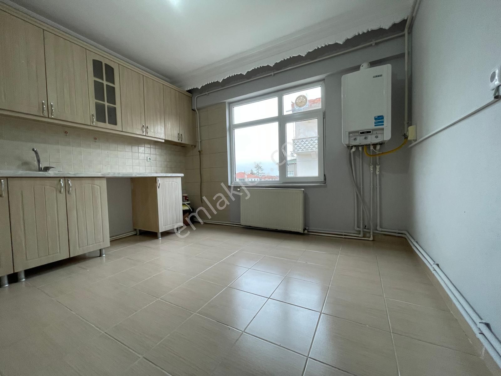 Çarşı Merkezde Açık Cephe Köşe Model Mutfak Ayrı 2+1 Daire - Görsel 24