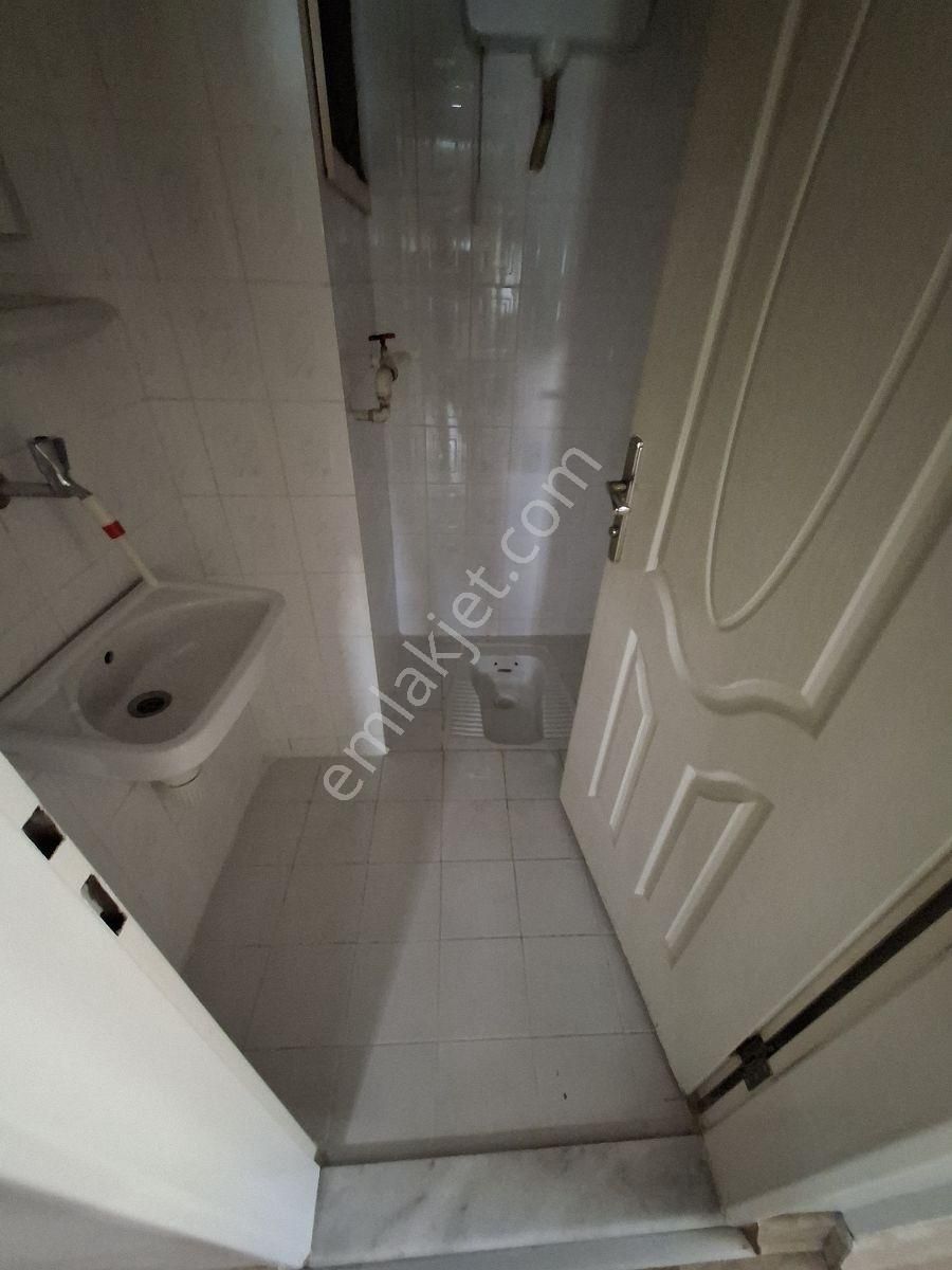 Bayraklı Osmangazıde Kiralık 3+1 Daire - Görsel 11
