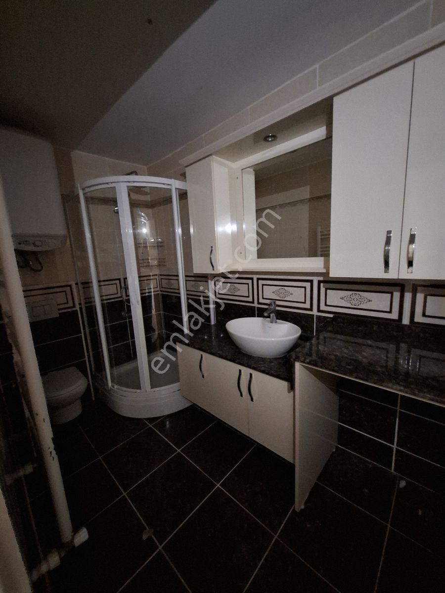 Bayraklı Osmangazıde Kiralık 3+1 Daire - Görsel 13