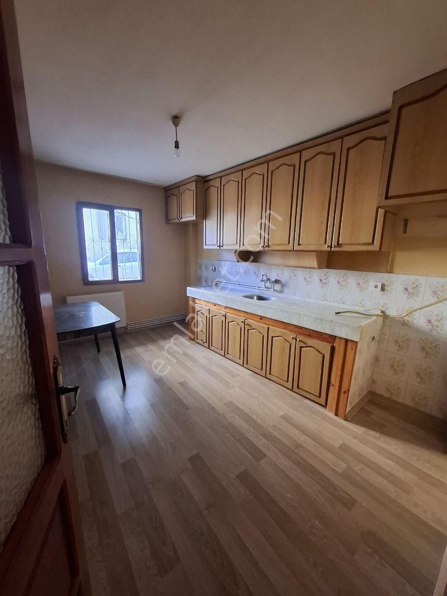 Bornova Merkezde Satılık Daire - Görsel 7