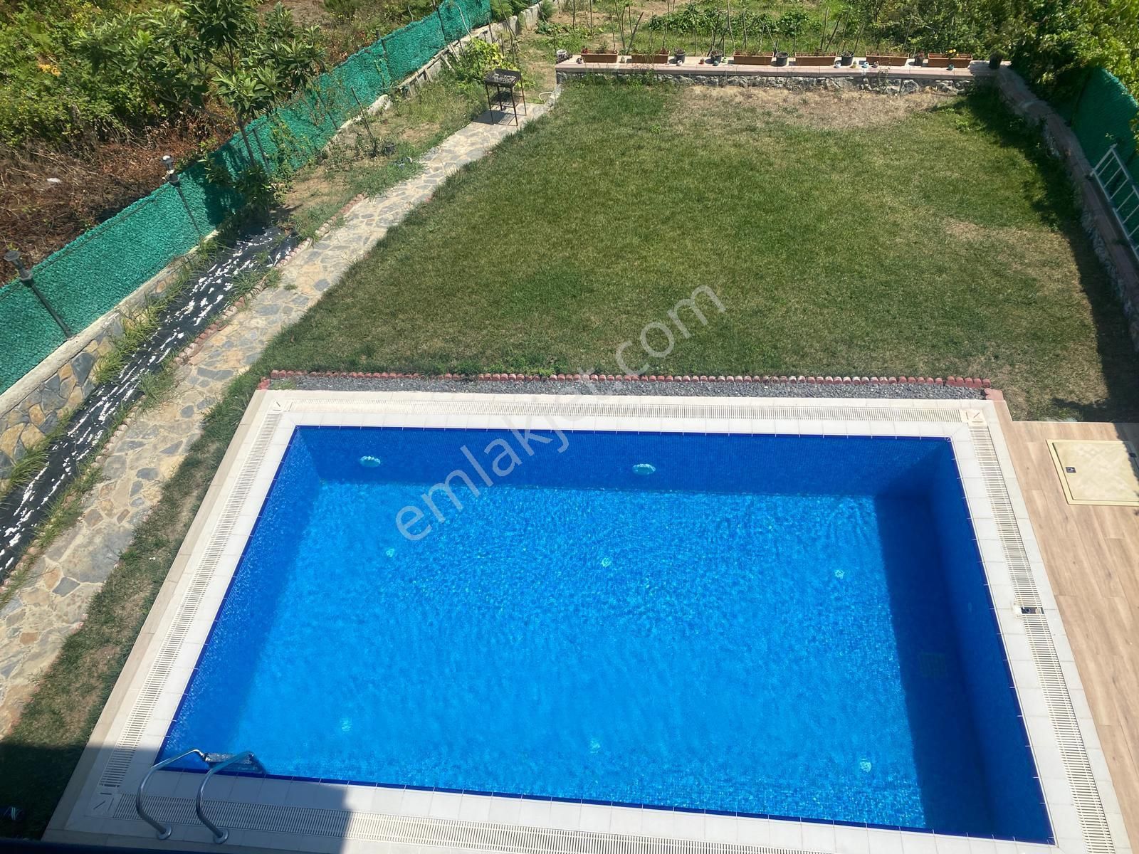 Karacaköyde Kapanmaz Deniz Manzaralı Tam Müstakil Villa - Görsel 8