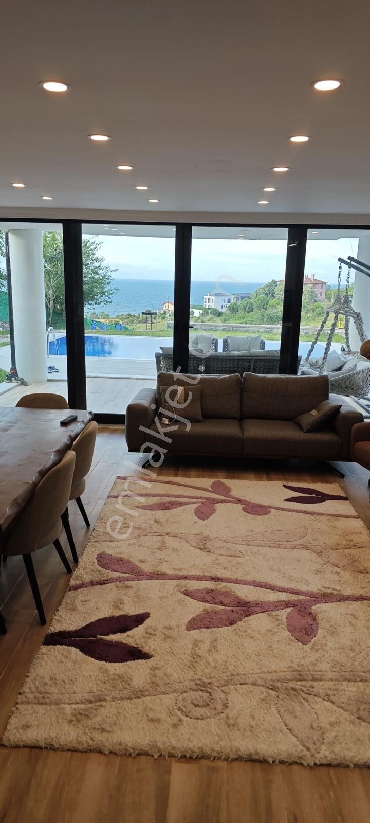 Karacaköyde Kapanmaz Deniz Manzaralı Tam Müstakil Villa - Görsel 29