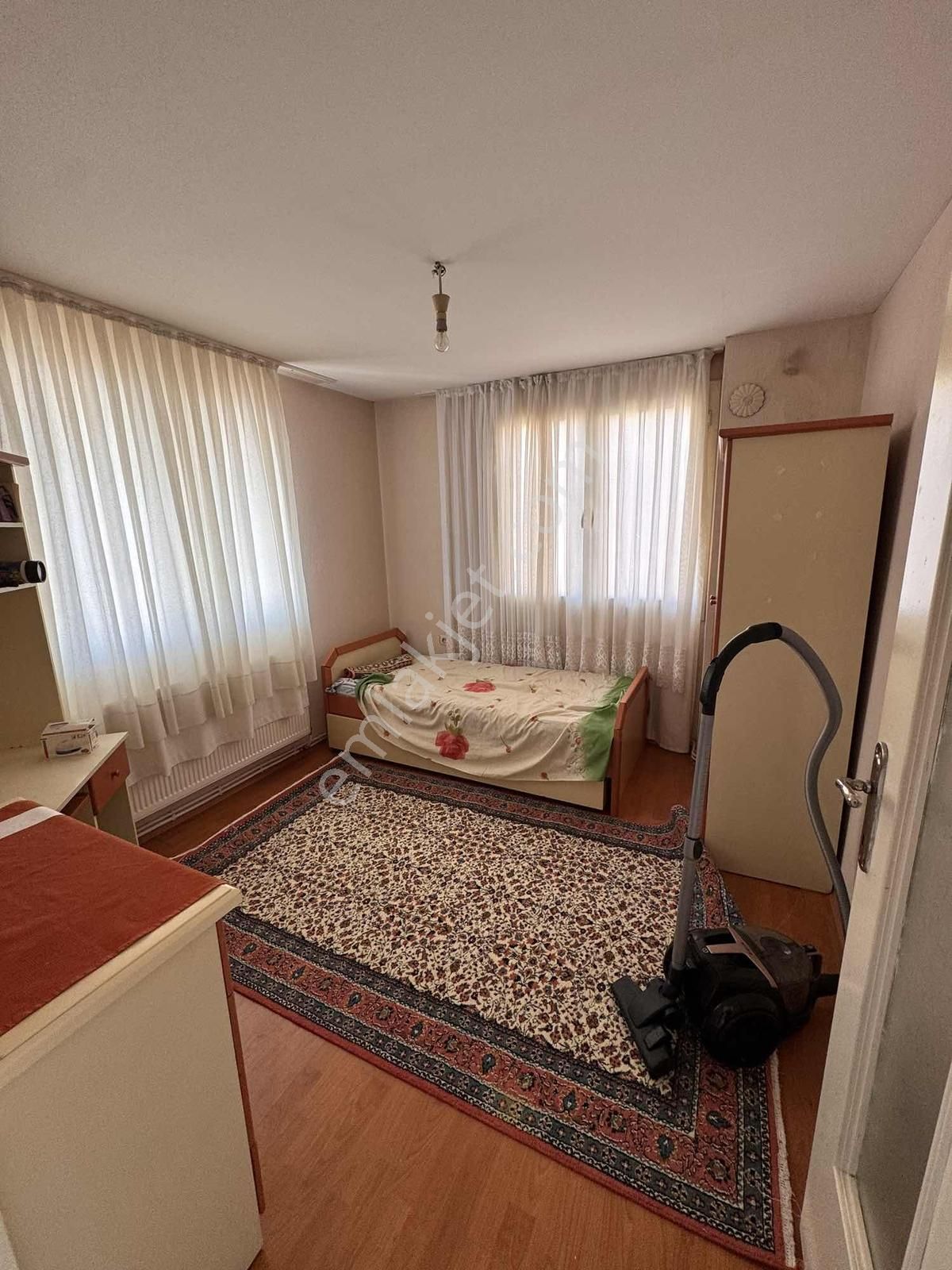Bornova Atatürk Mah 3+1 Eşyalı Daire - Görsel 30