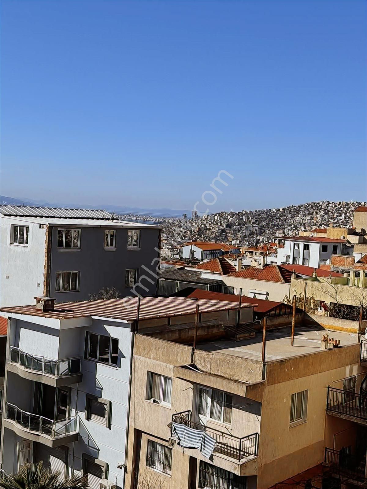 Bornova Atatürk Mah 3+1 Eşyalı Daire - Görsel 16