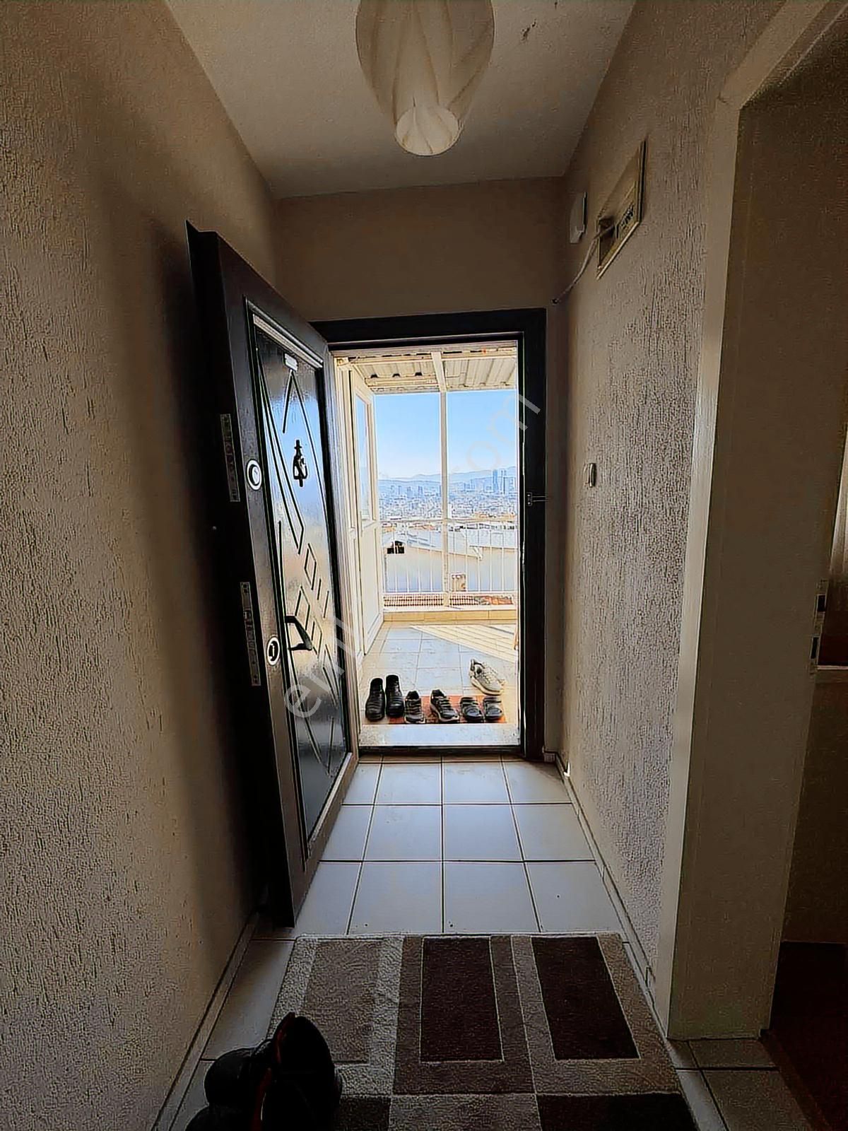 Bornova Atatürk Mah 3+1 Eşyalı Daire - Görsel 26