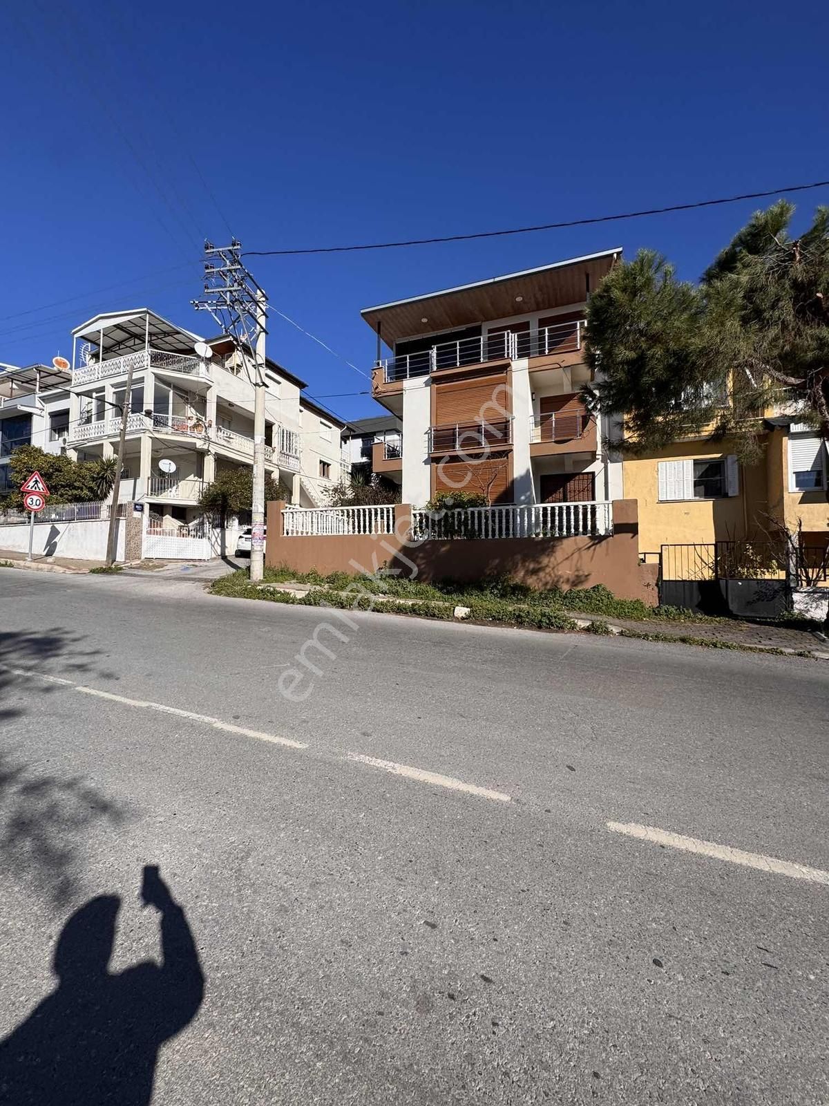Bornova Atatürk Mah 3+1 Eşyalı Daire - Görsel 2