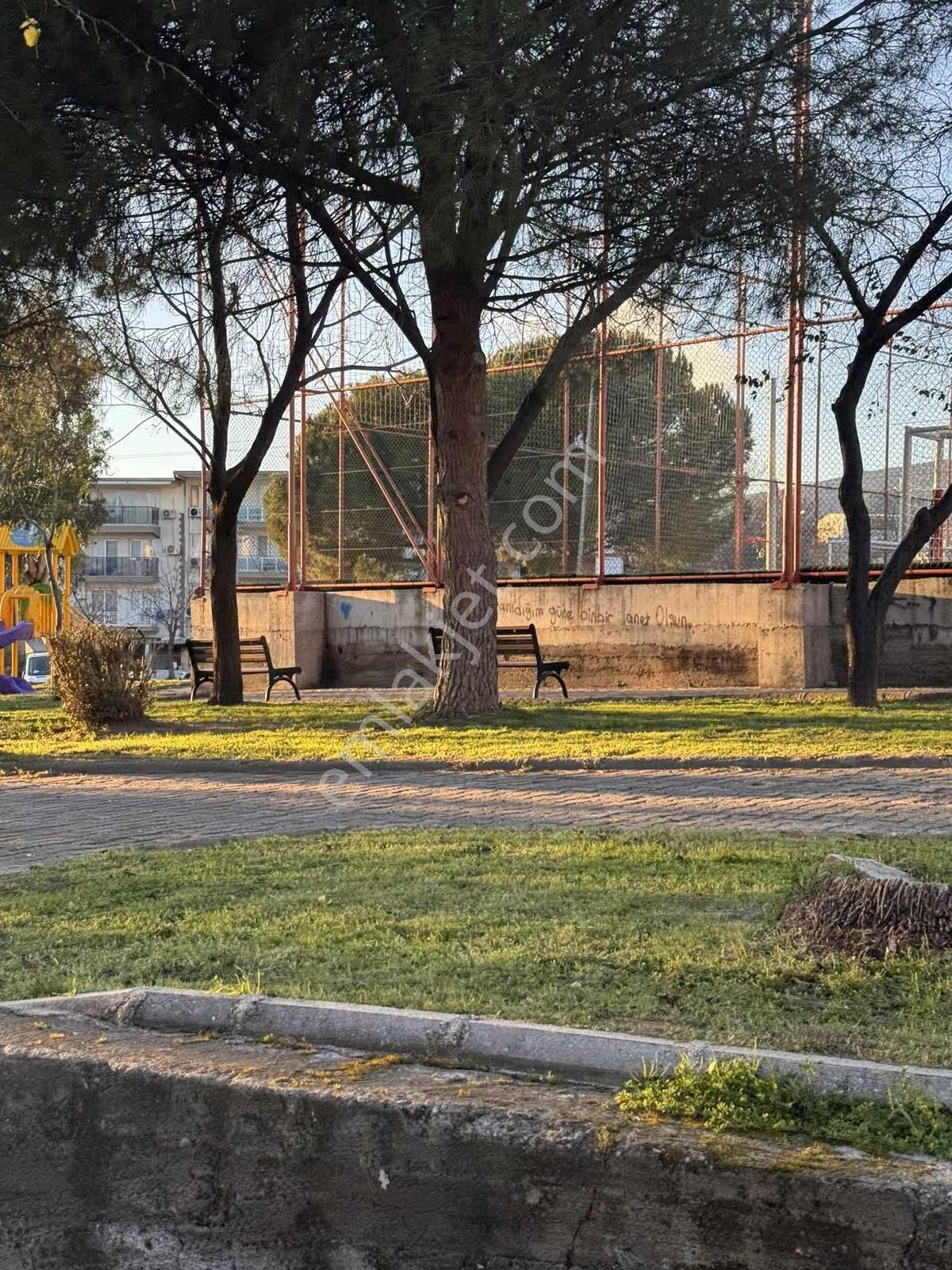 Bornova İnönü Mah 1+1 Eşyalı Daire - Görsel 4
