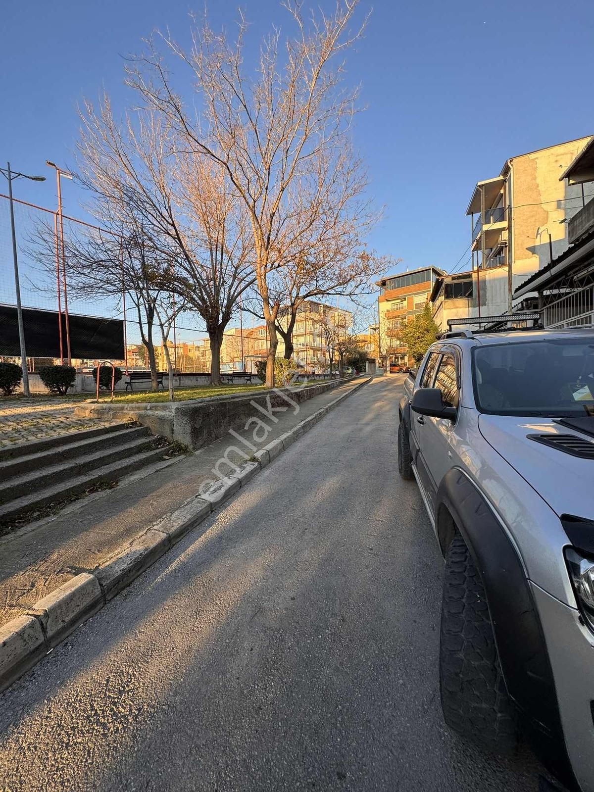 Bornova İnönü Mah 1+1 Eşyalı Daire - Görsel 23