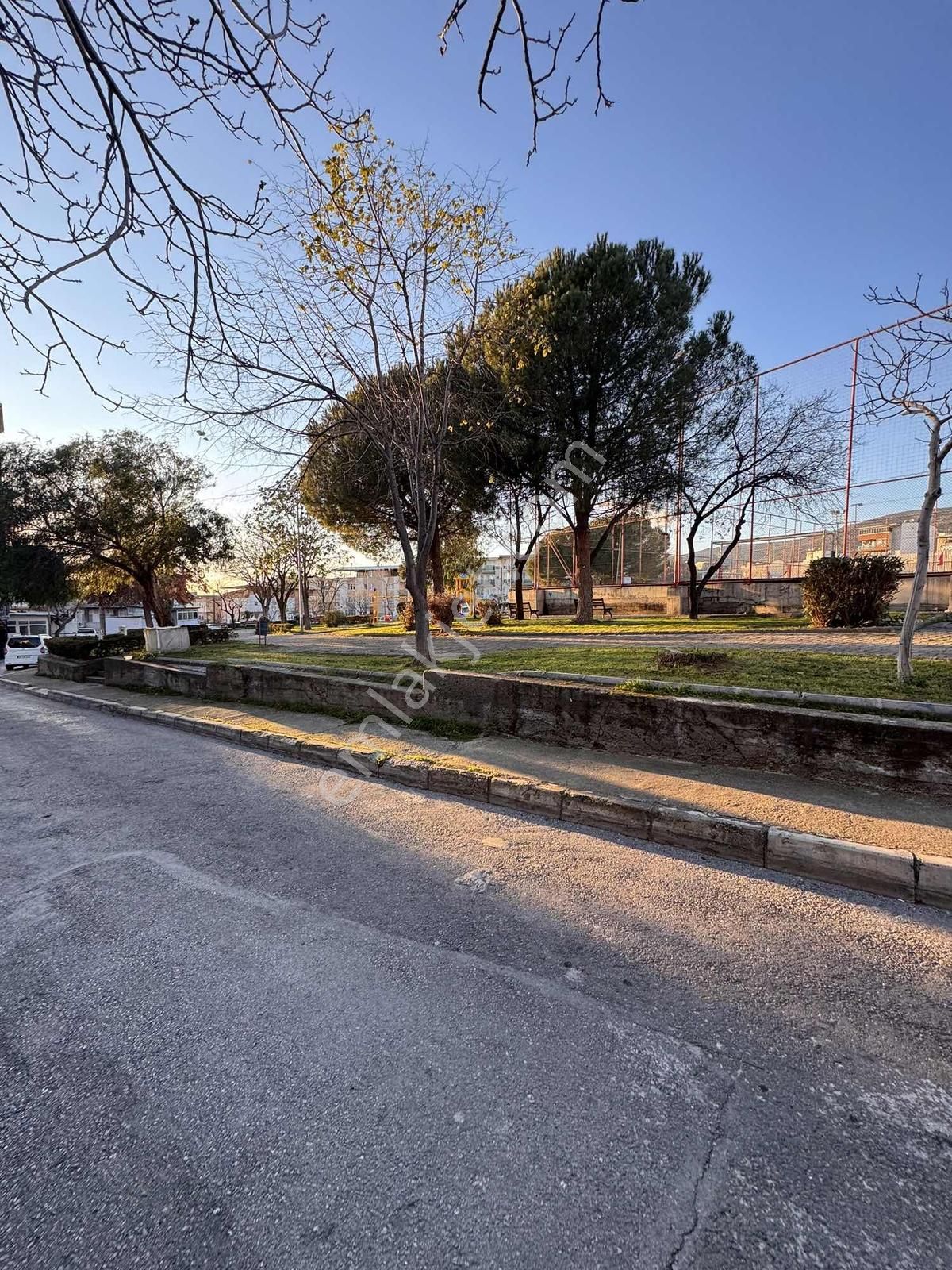 Bornova İnönü Mah 1+1 Eşyalı Daire - Görsel 6