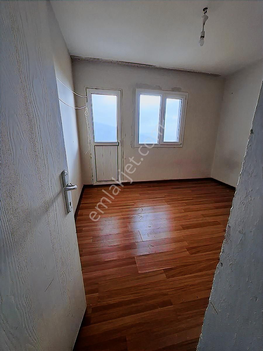 Bornova Evka4 Satılık Kapalı Mutfak Daire - Görsel 4