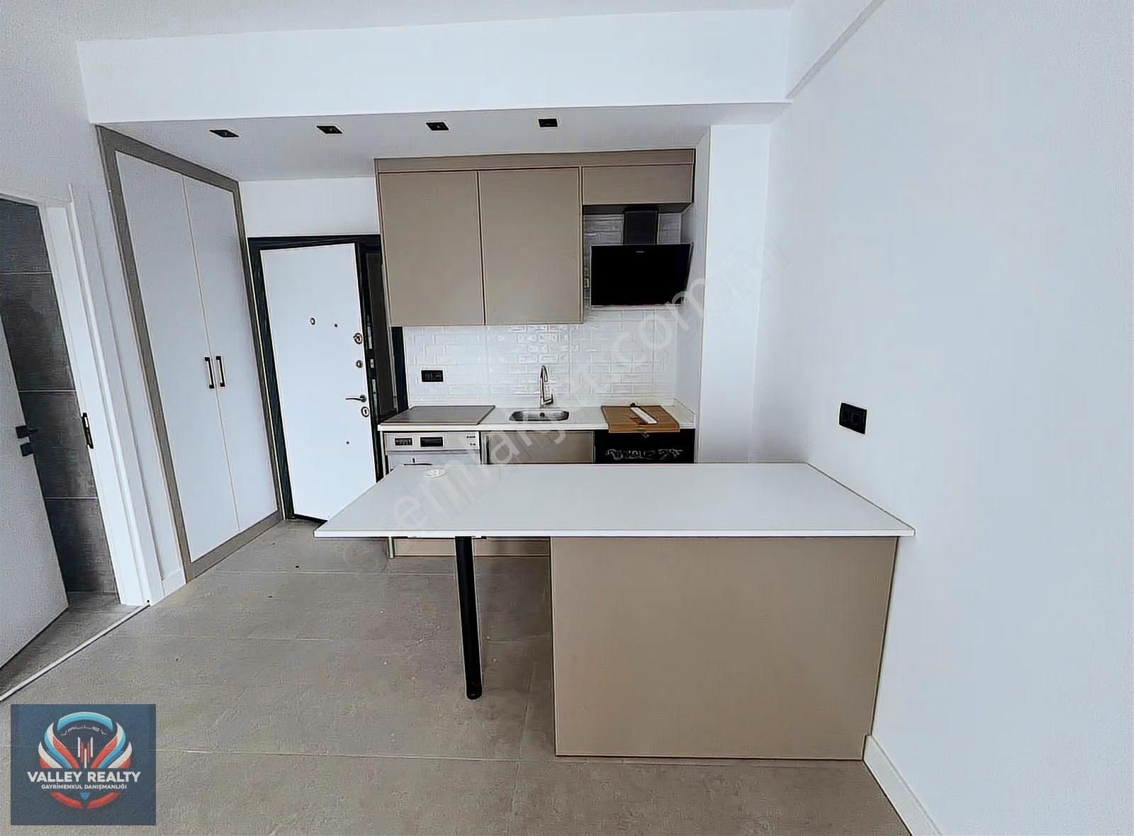 Valleyden Alipaşa Mah. Modern, Güvenlikli 1+1 Satılık Daire! - Görsel 7