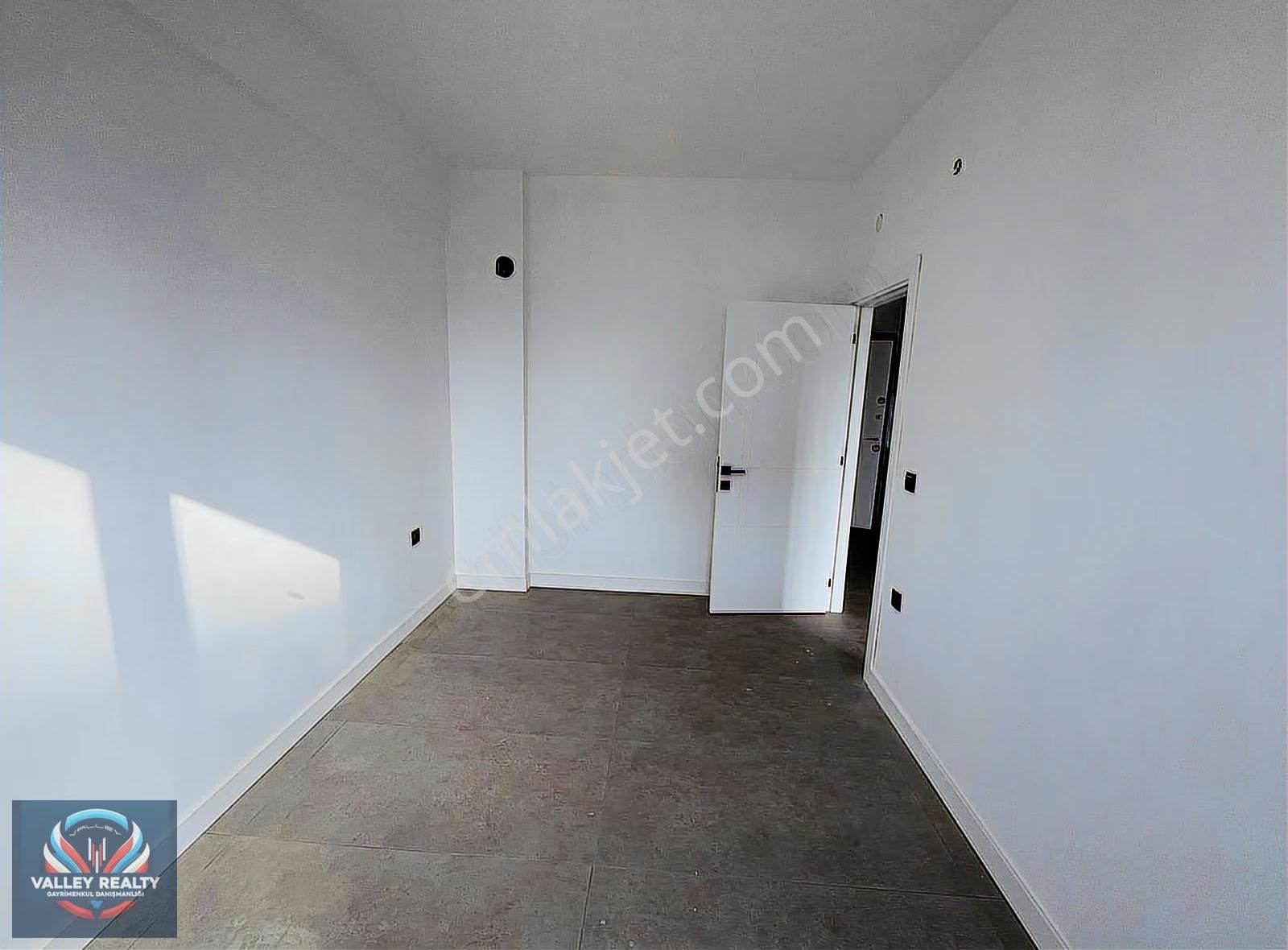 Valleyden Alipaşa Mah. Modern, Güvenlikli 1+1 Satılık Daire! - Görsel 8
