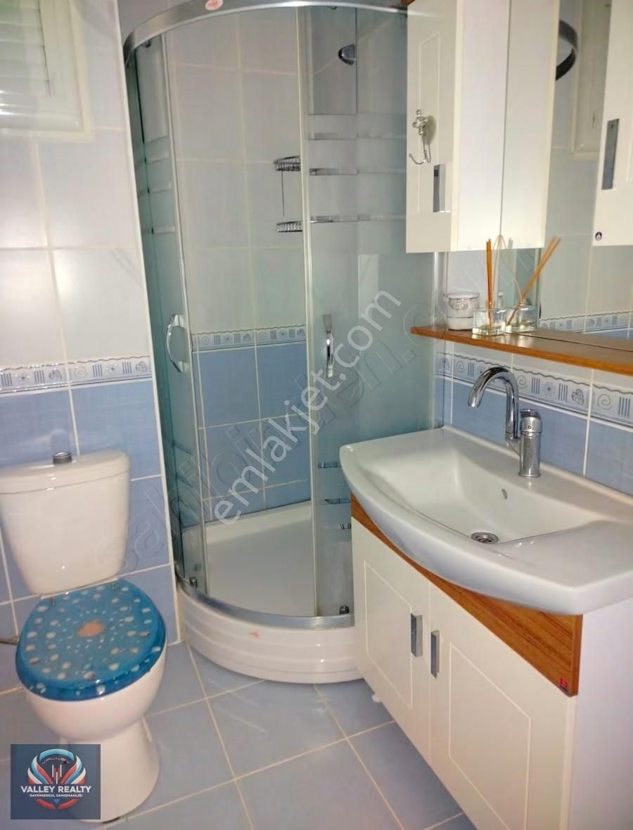 Valleyden Çobançeşmede Asansörlü, Otoparklı 2+1 Satılık Daire! - Görsel 5