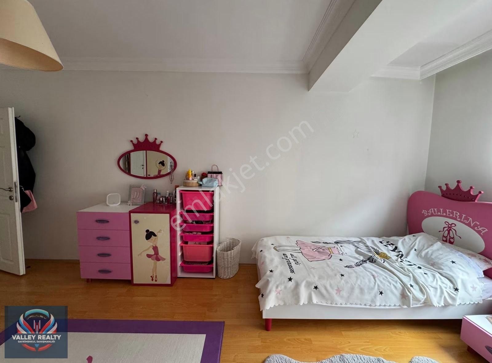 Valleyden Reşadiye Mah. Masrafsız, Asansörlü 3+1 Satılık Daire! - Görsel 21