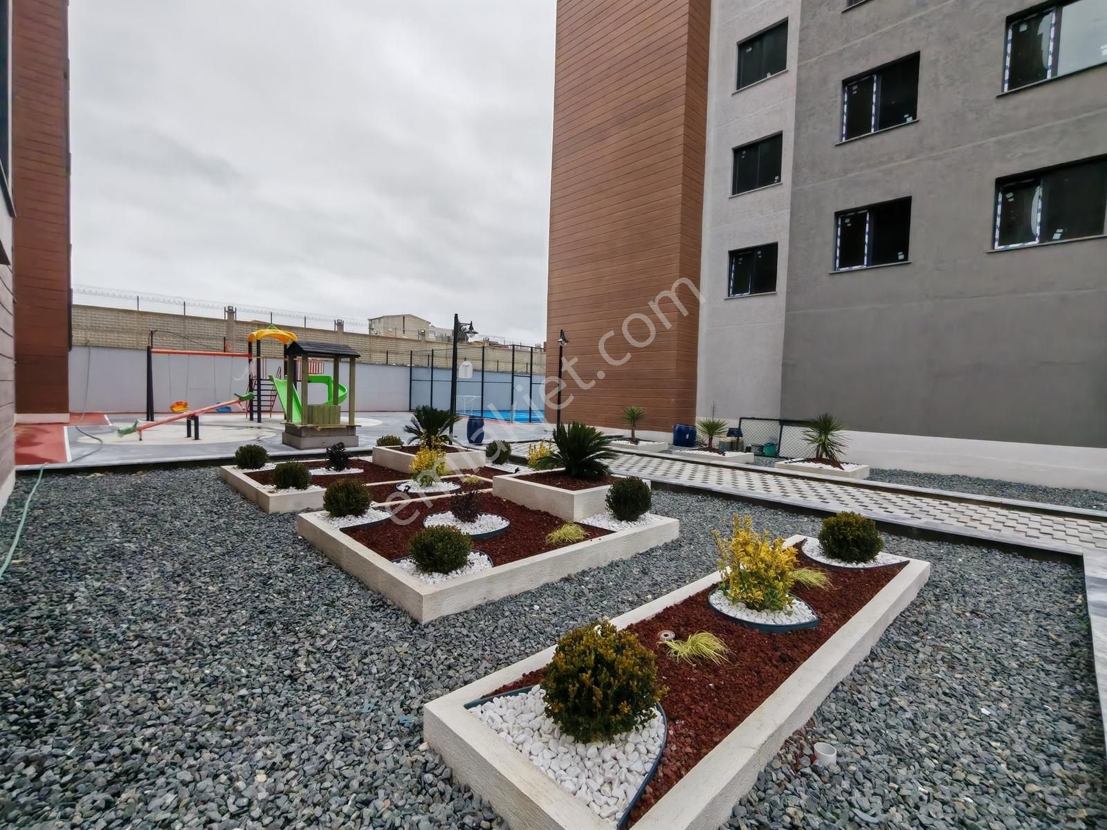 Silivri Yeni Mah. Merdan Plus 2+1 Ara Kat Peyzaj Cephe Satılık - Görsel 14