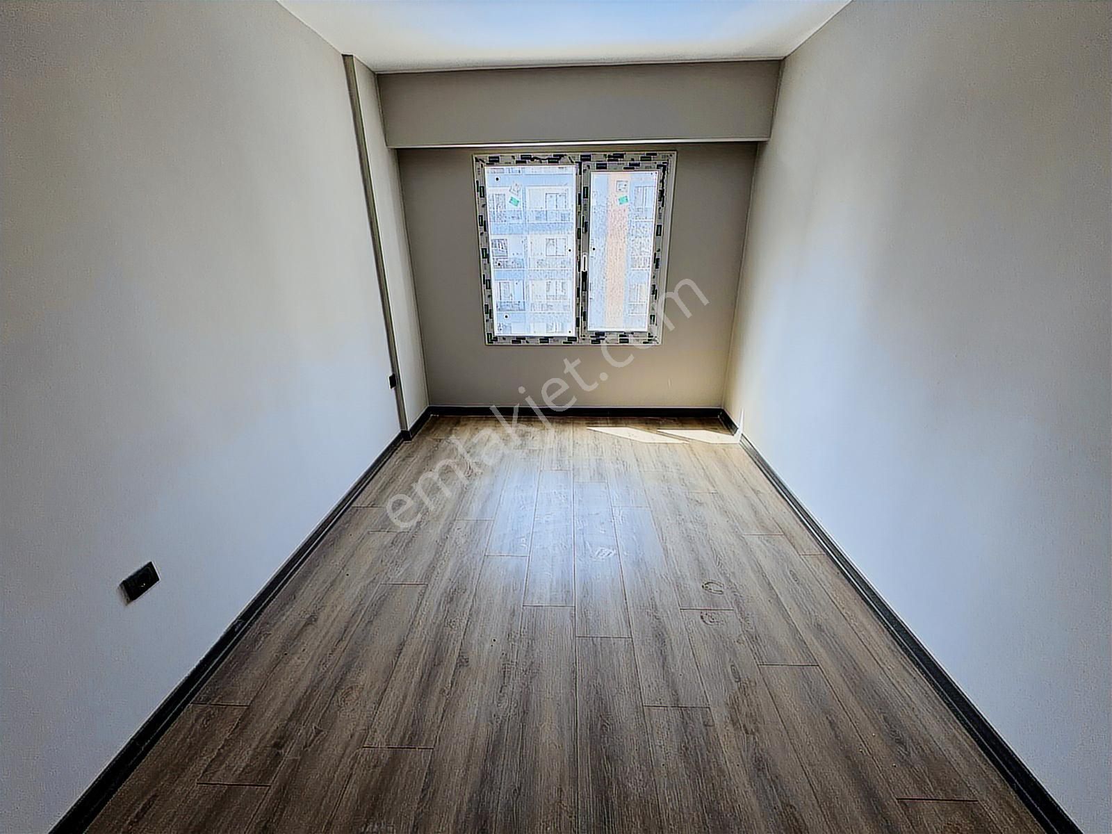 Silivri Yeni Mah. Merdan Plus 2+1 Ara Kat Peyzaj Cephe Satılık - Görsel 12