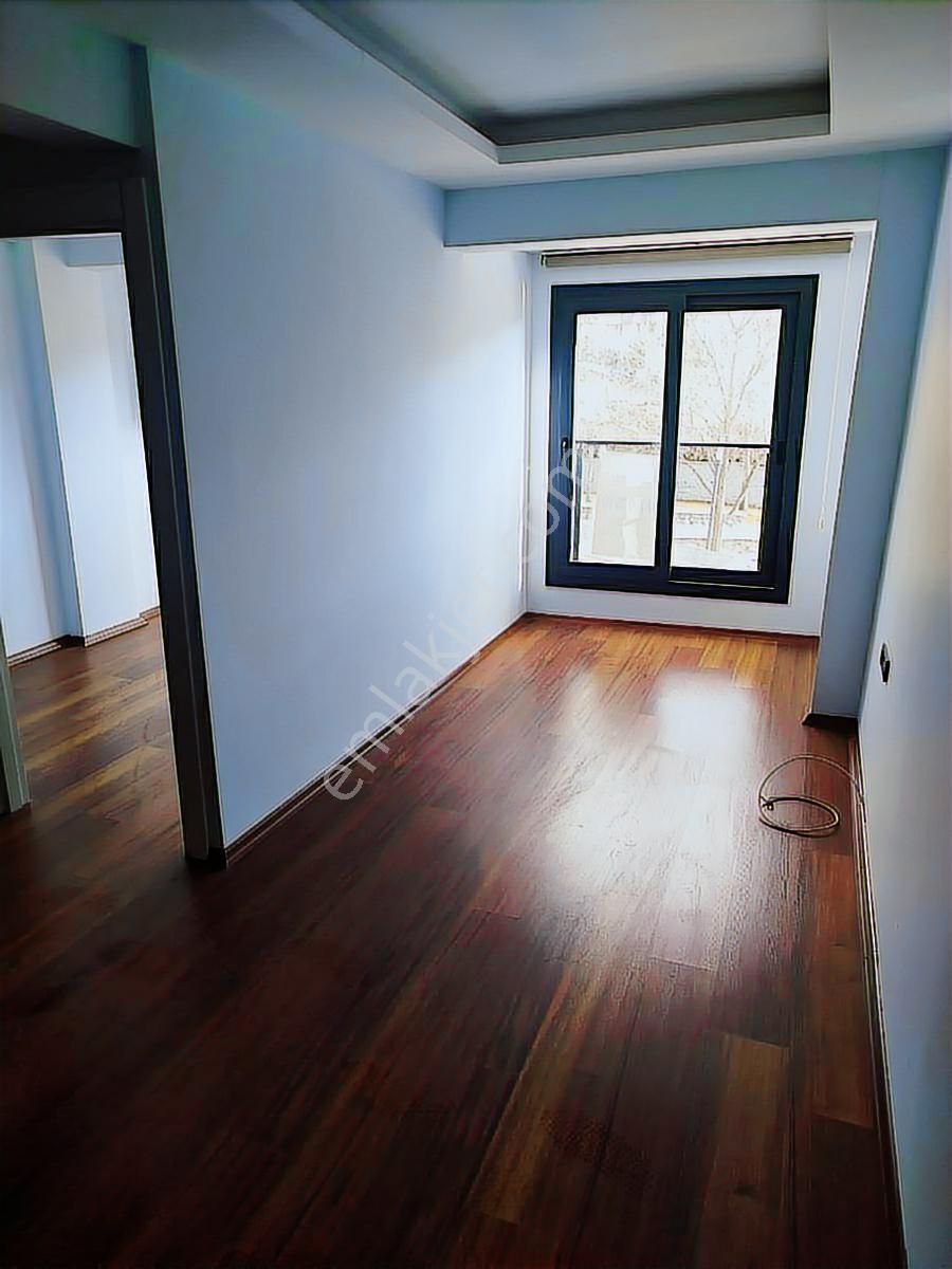 Adatepe Mah Park Manzaralı Ara Kat 1+1 Ön Cephe Sıfır Tadilatlı. - Görsel 4