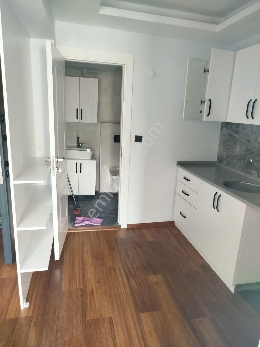 Adatepe Mah Park Manzaralı Ara Kat 1+1 Ön Cephe Sıfır Tadilatlı.