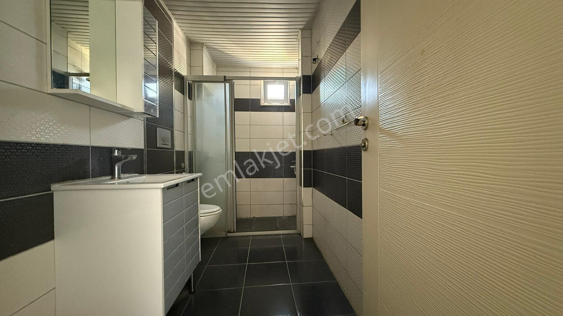 Kızıltoprak Kiralık 2+1 3 Cephe Arakat - Görsel 22