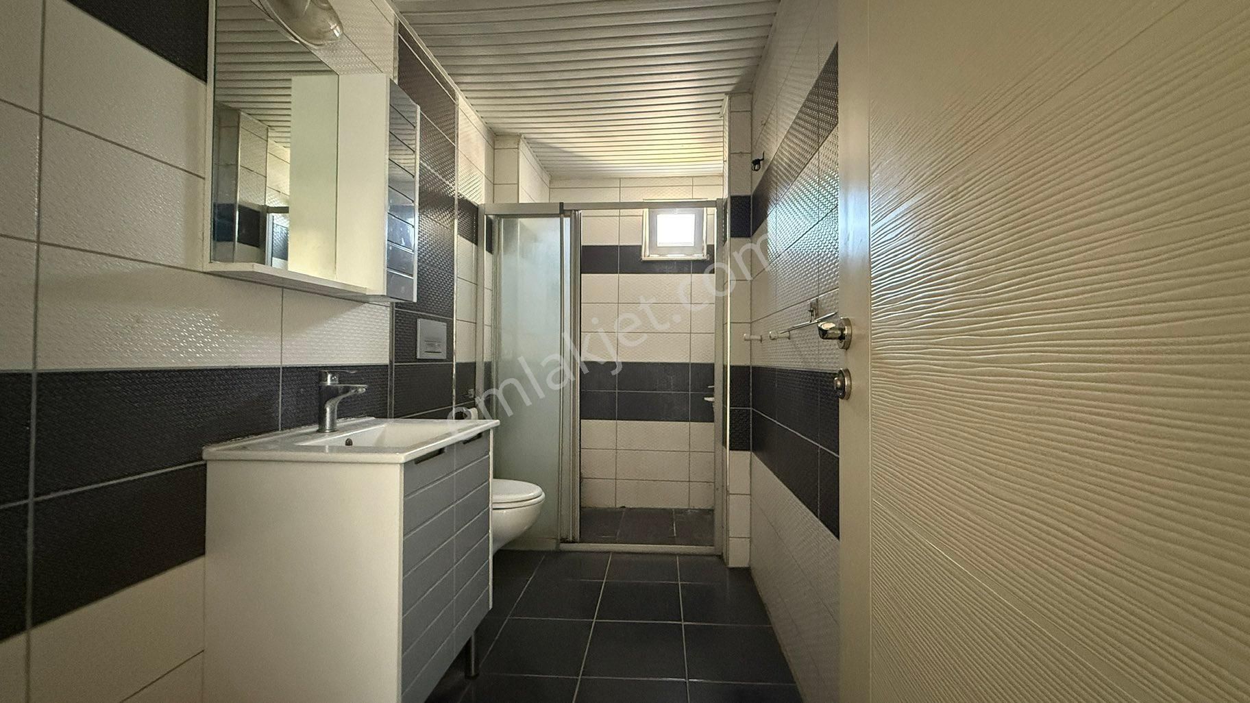 Kızıltoprak Kiralık 2+1 3 Cephe Arakat - Görsel 20