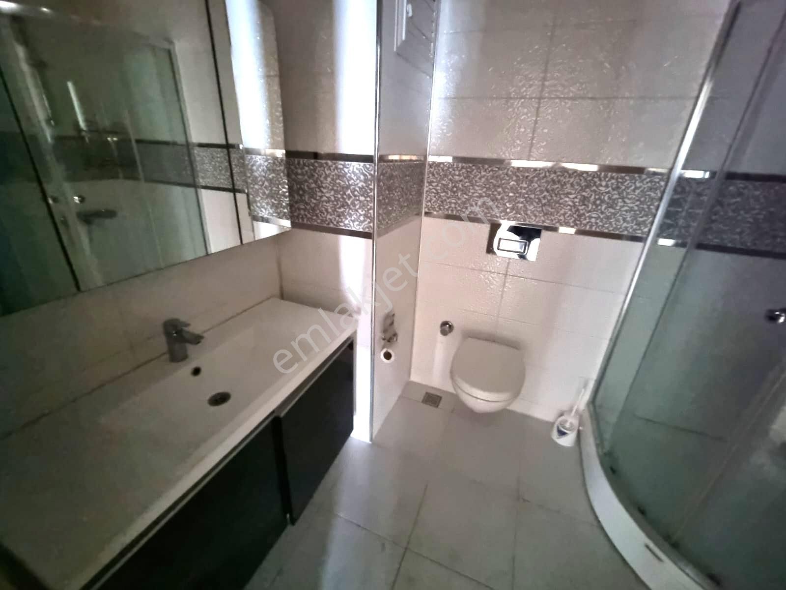 Tuzla Yayla Mahallesinde Geniş 3+1 Kiralık Daire - Görsel 17