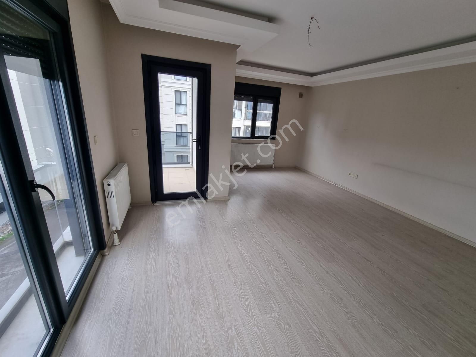 Tuzla Yayla Mahallesinde Geniş 3+1 Kiralık Daire - Görsel 3