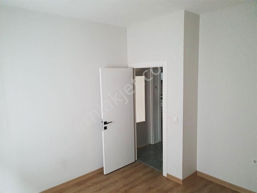 Ümraniye Necip Fazılda Kapalı Mutfak 1+1 Kiralık Daire - Görsel 10